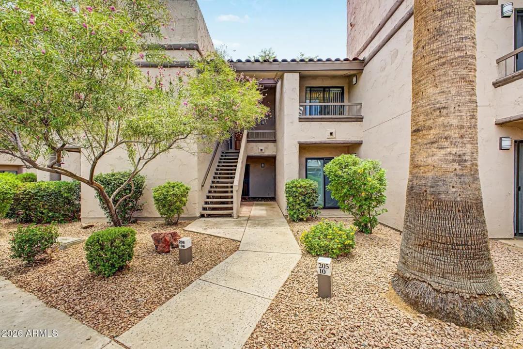 Real Estate Picture 1