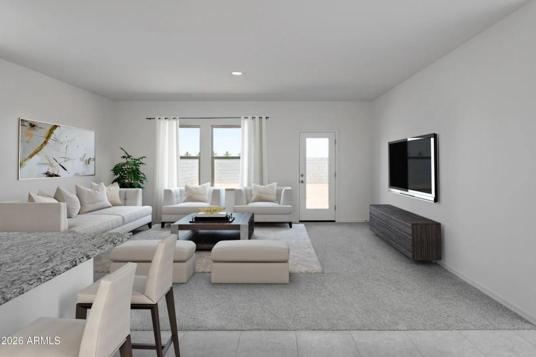 Real Estate Picture 3