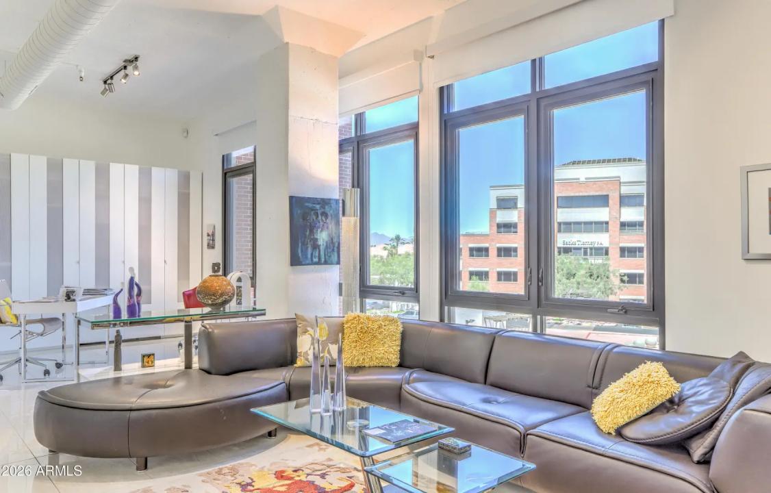 Real Estate Picture 2