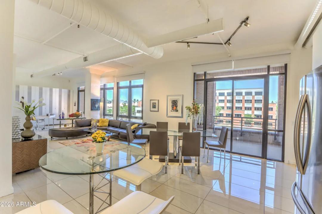 Real Estate Picture 9