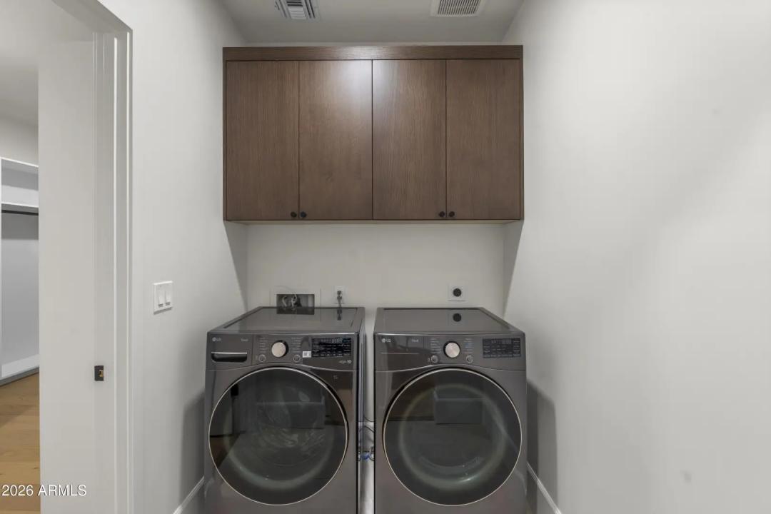 Real Estate Picture 20