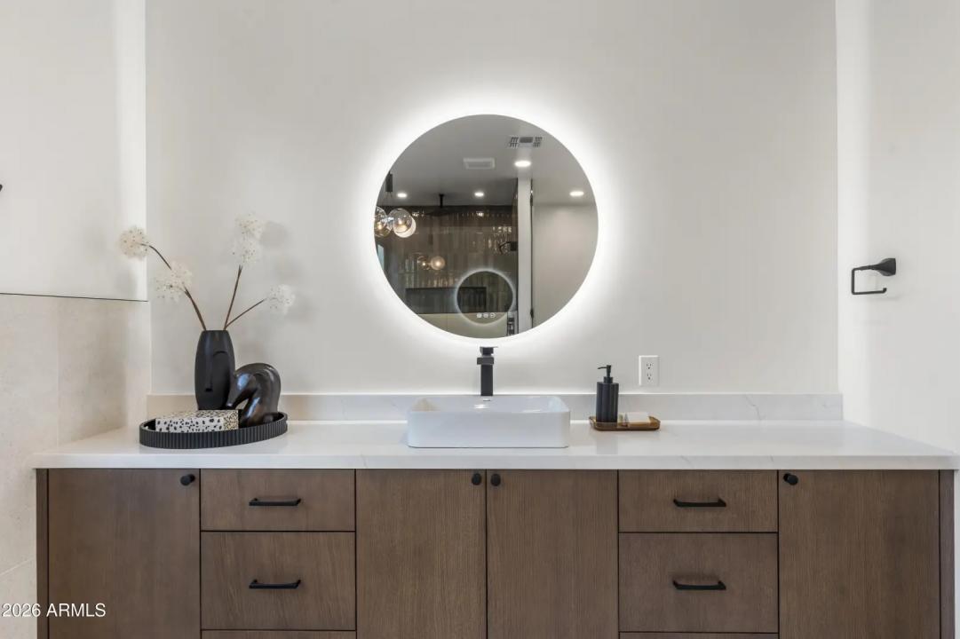 Real Estate Picture 28