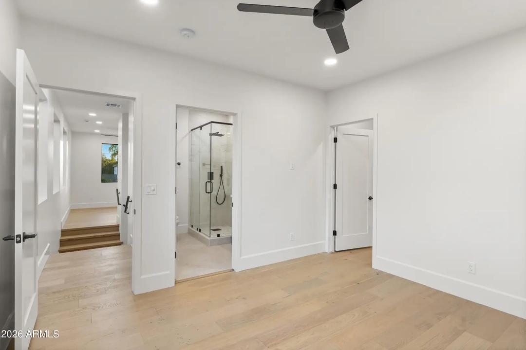 Real Estate Picture 37
