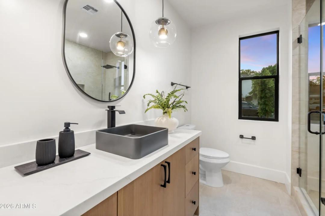 Real Estate Picture 46