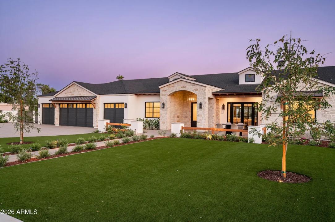 Real Estate Picture 3