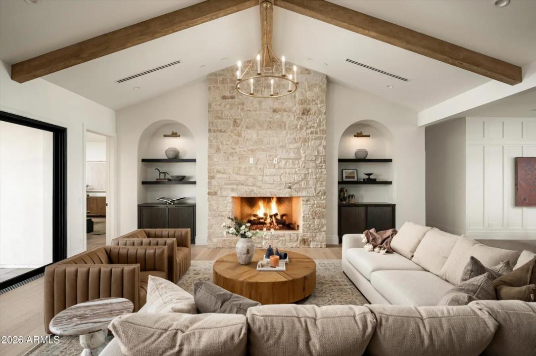 Real Estate Picture 6