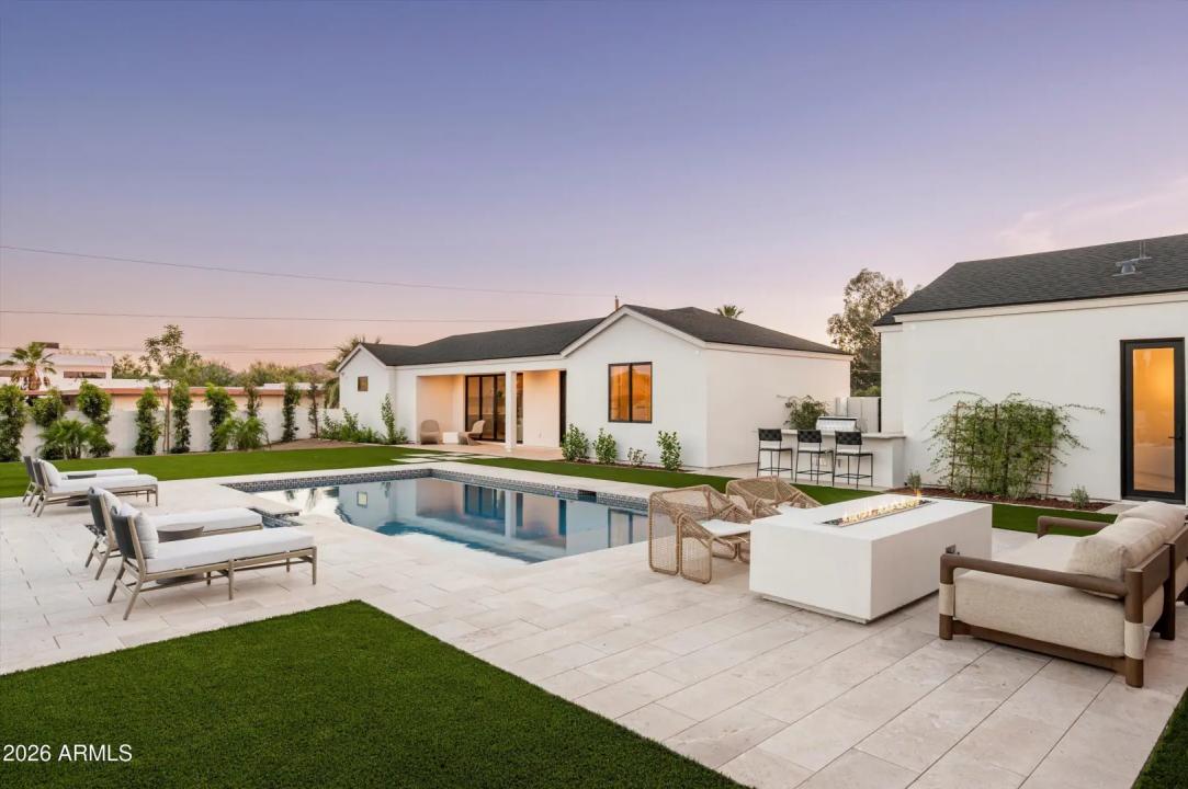 Real Estate Picture 25