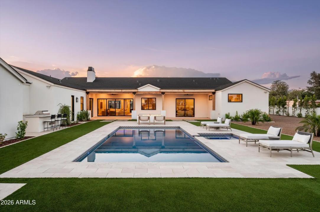 Real Estate Picture 27