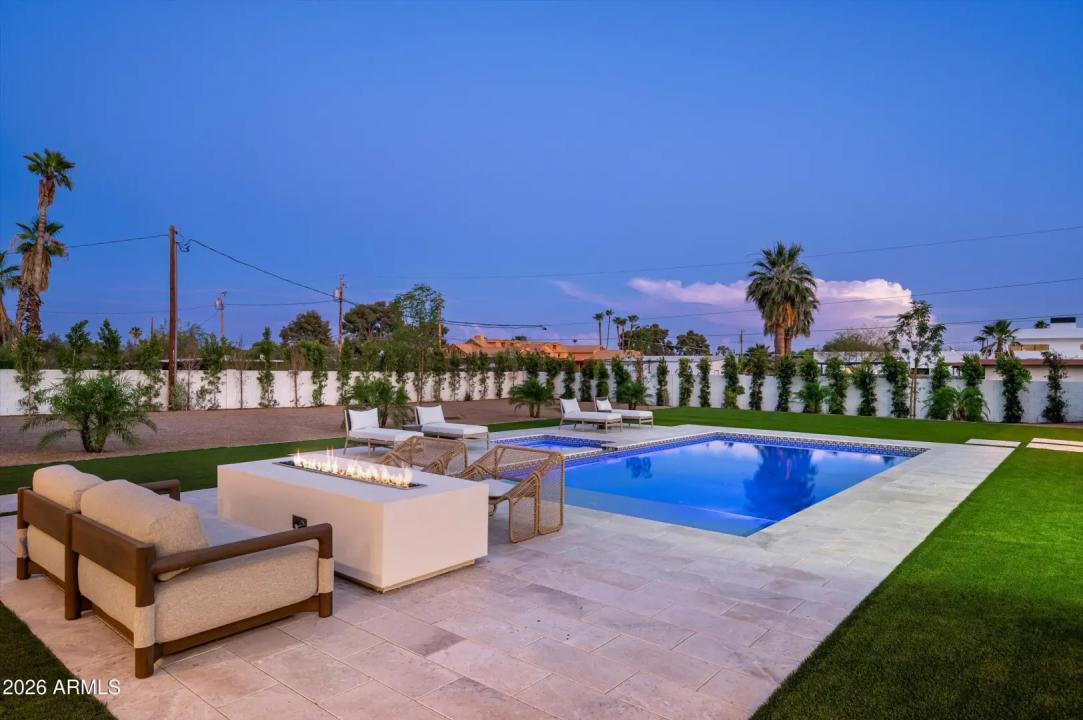 Real Estate Picture 28