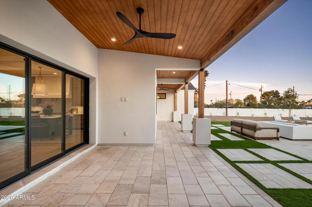 Real Estate Picture 38