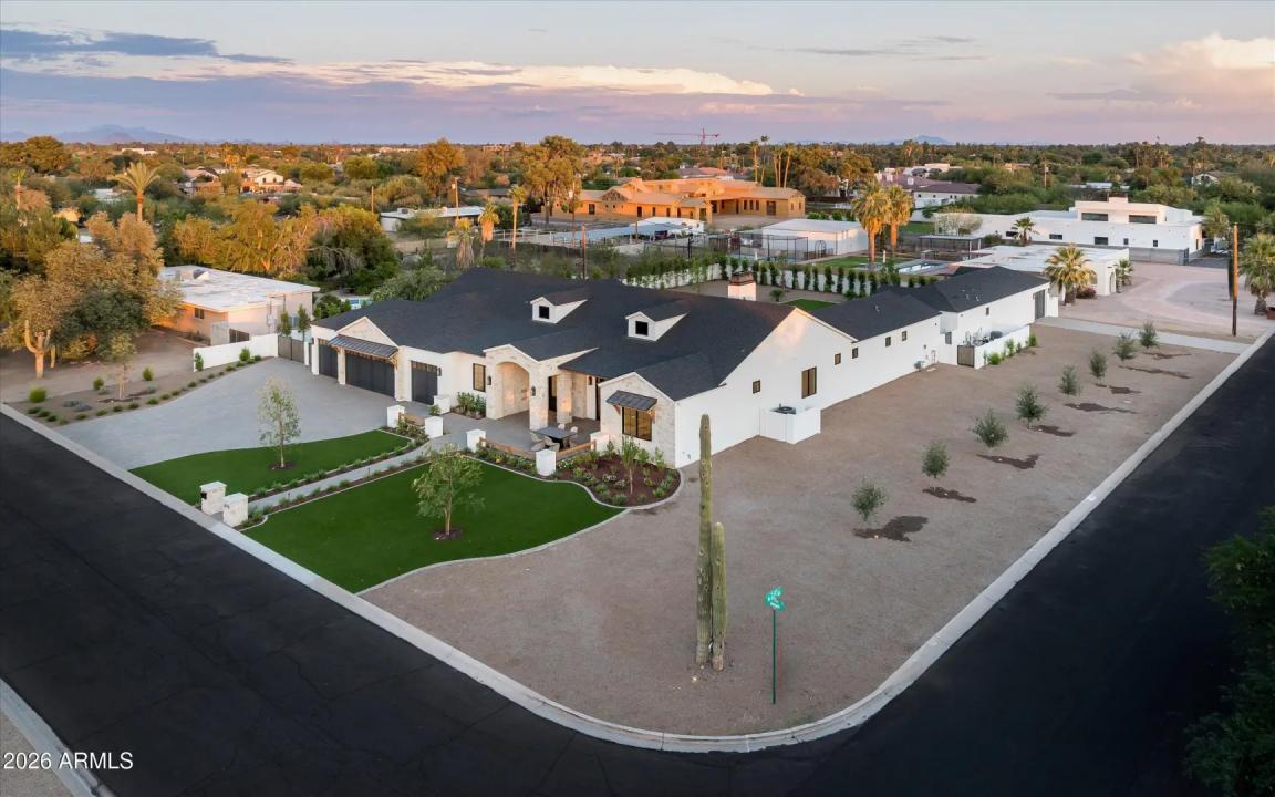 Real Estate Picture 43