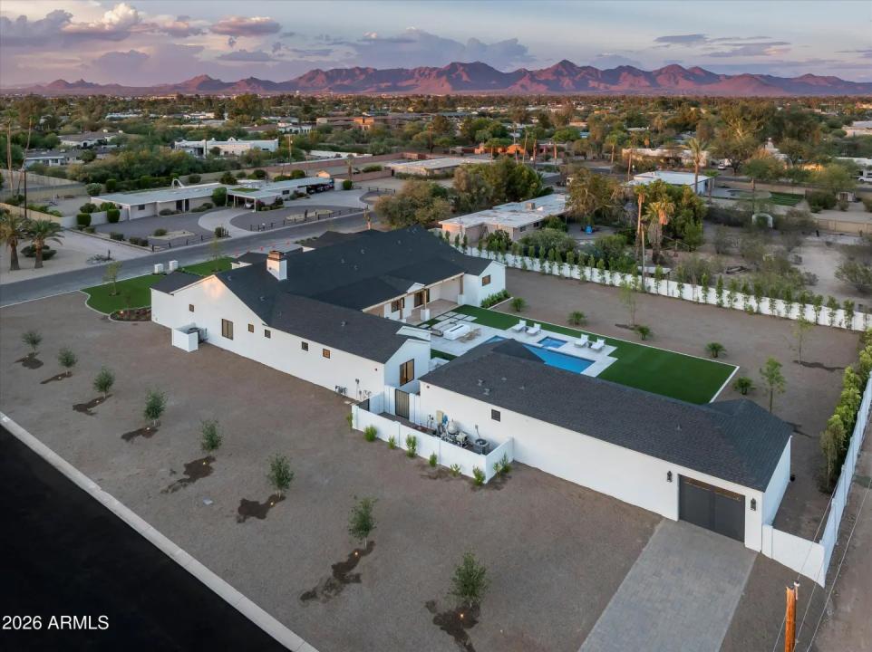 Real Estate Picture 44