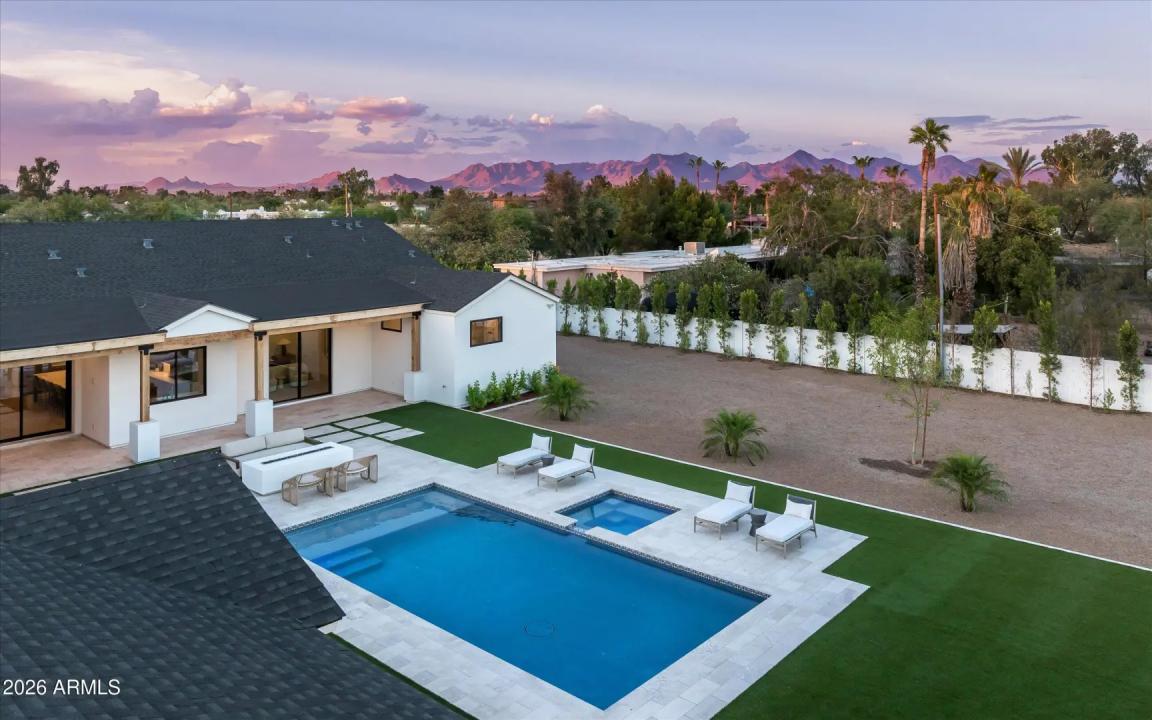 Real Estate Picture 46