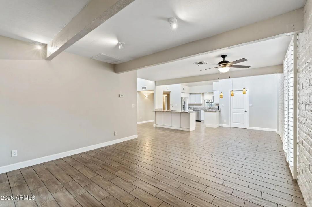 Real Estate Picture 19