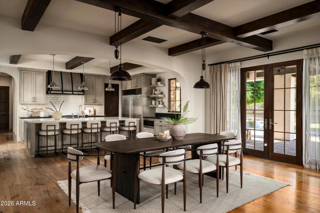 Real Estate Picture 10