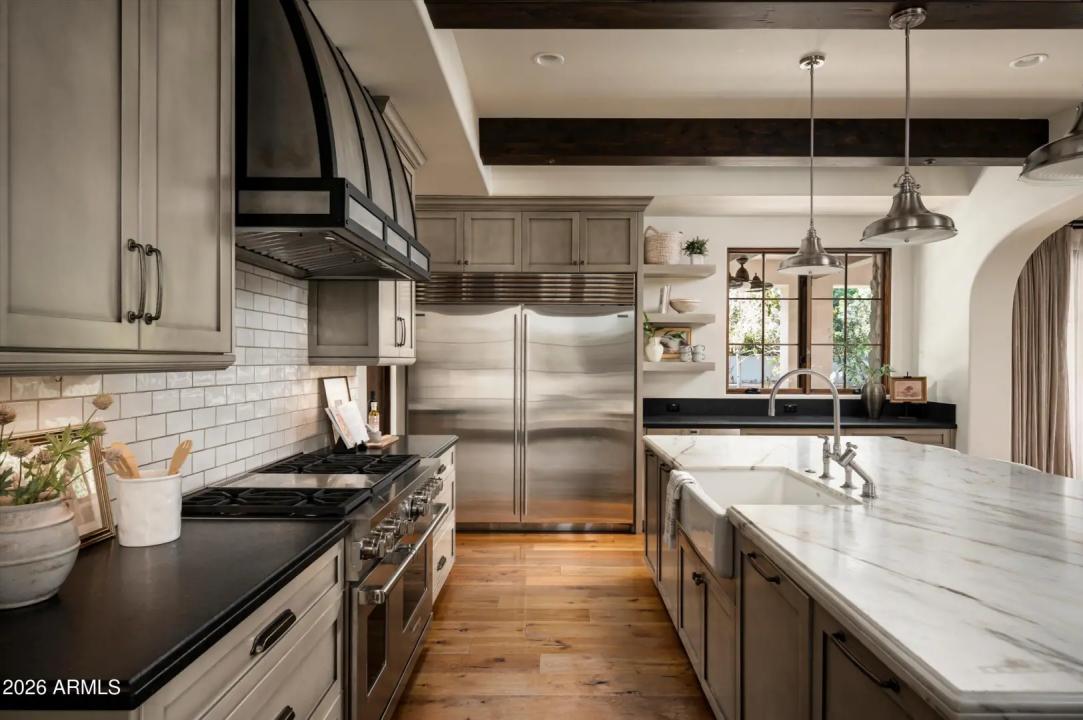 Real Estate Picture 13