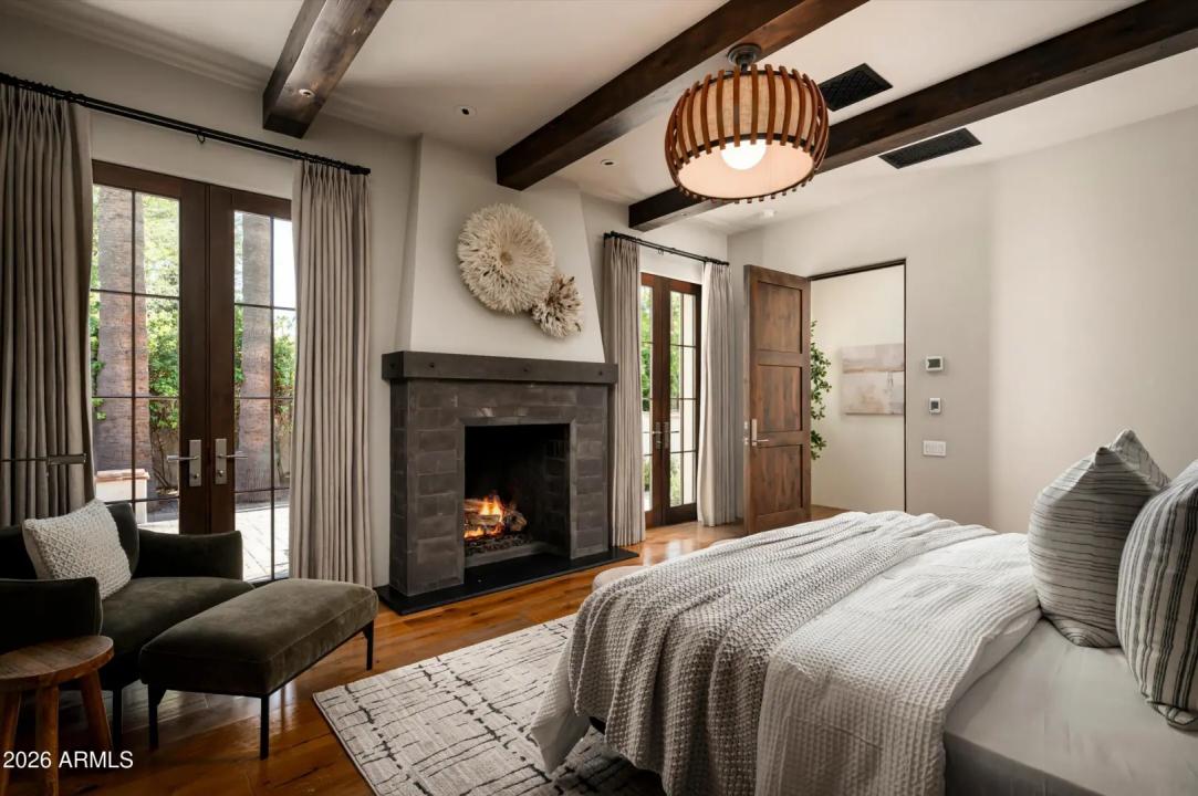 Real Estate Picture 22