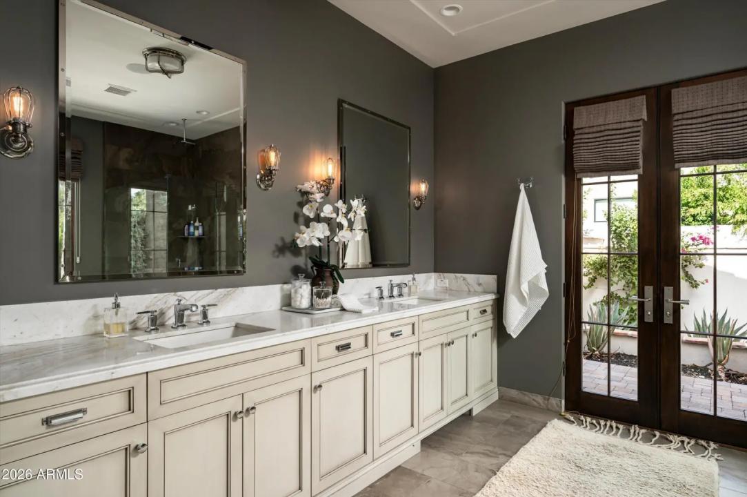 Real Estate Picture 24