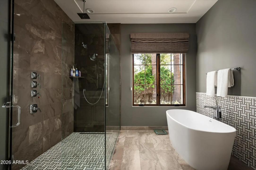 Real Estate Picture 28