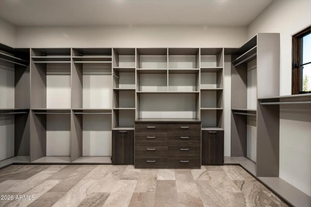 Real Estate Picture 29