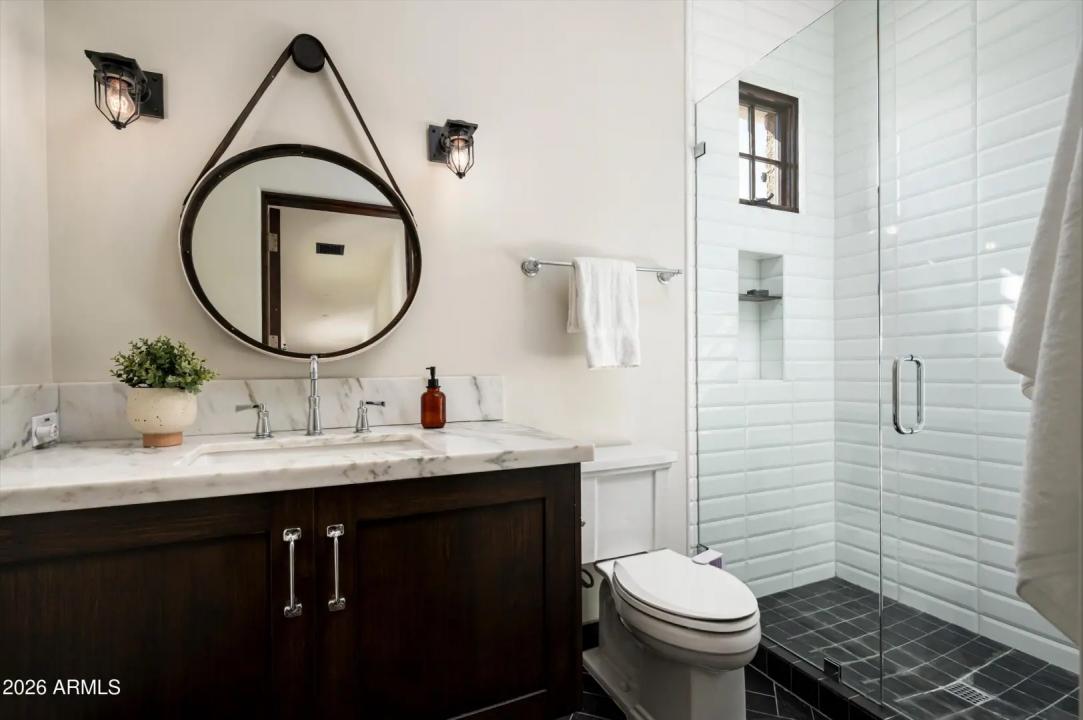 Real Estate Picture 36