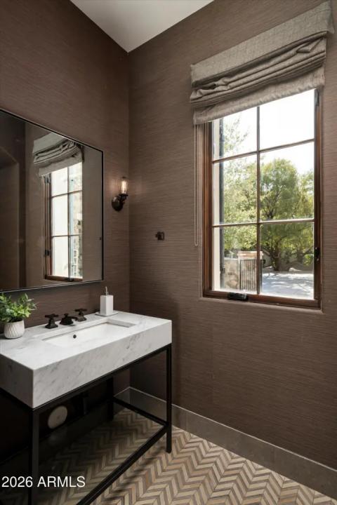 Real Estate Picture 38
