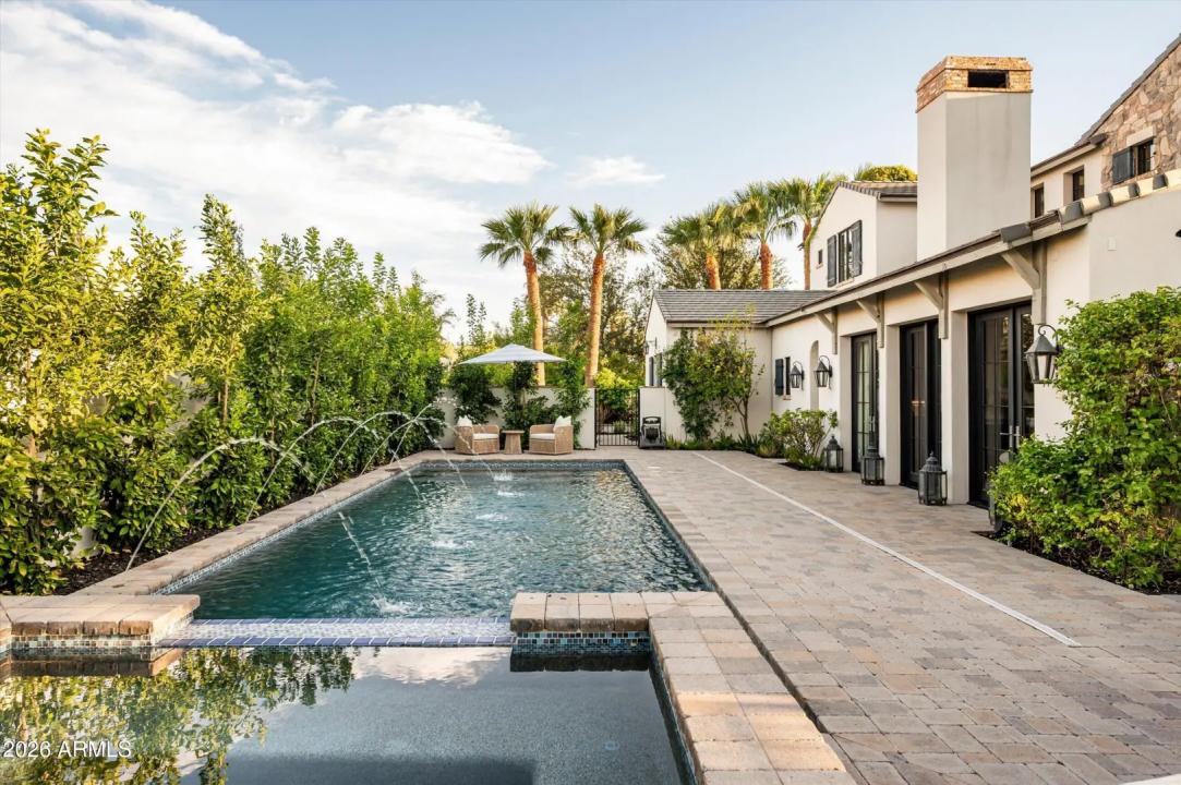 Real Estate Picture 43