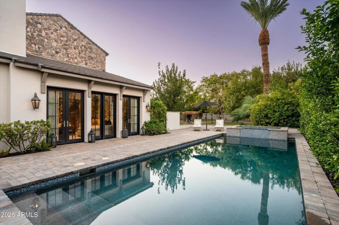 Real Estate Picture 44