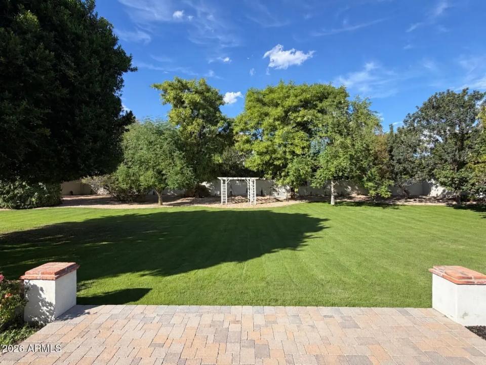Real Estate Picture 34