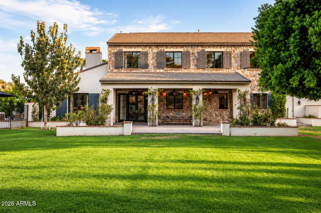 Real Estate Picture 1