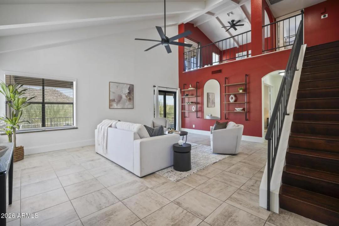 Real Estate Picture 11