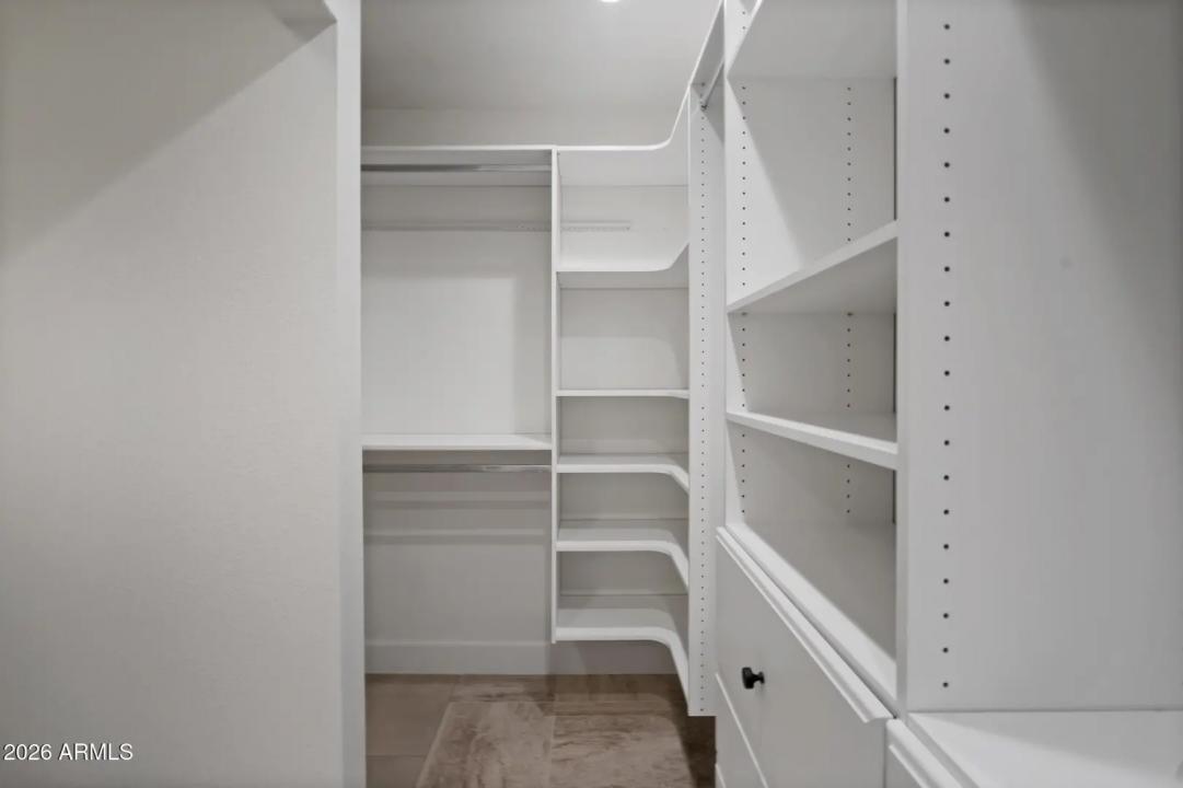 Real Estate Picture 21