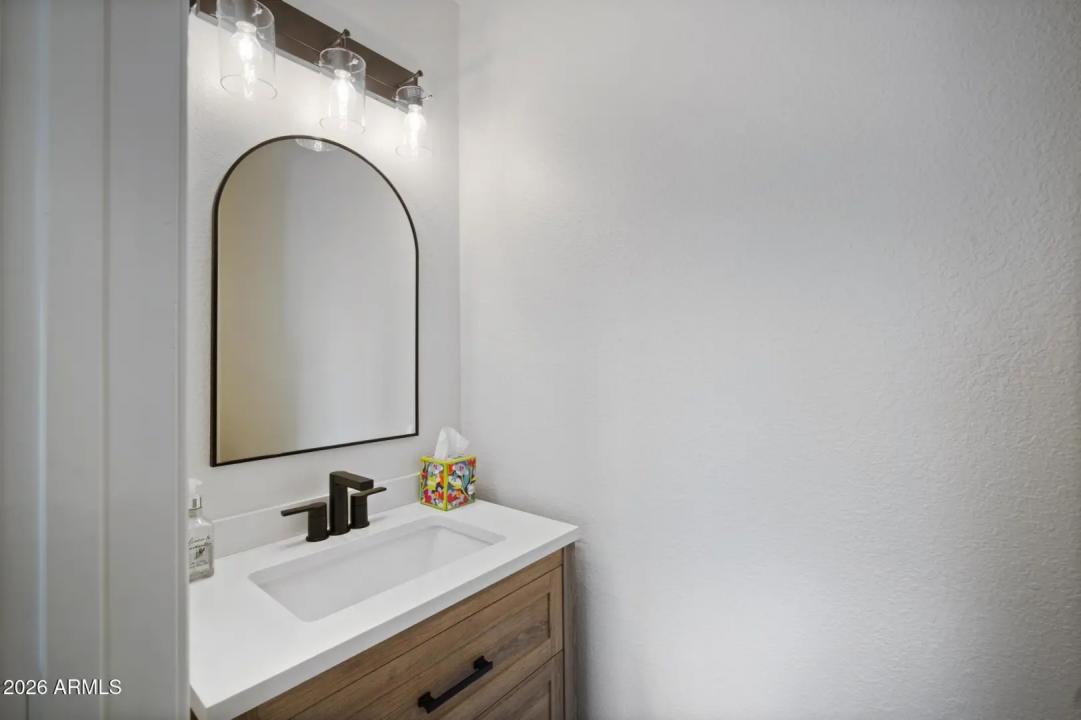 Real Estate Picture 22