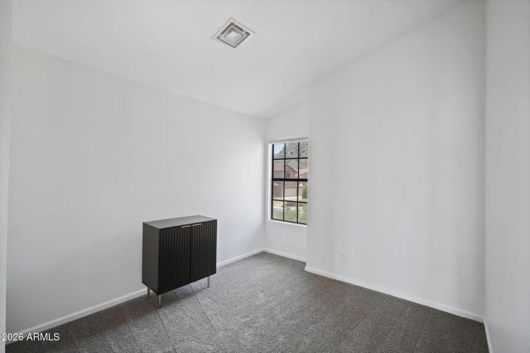Real Estate Picture 26