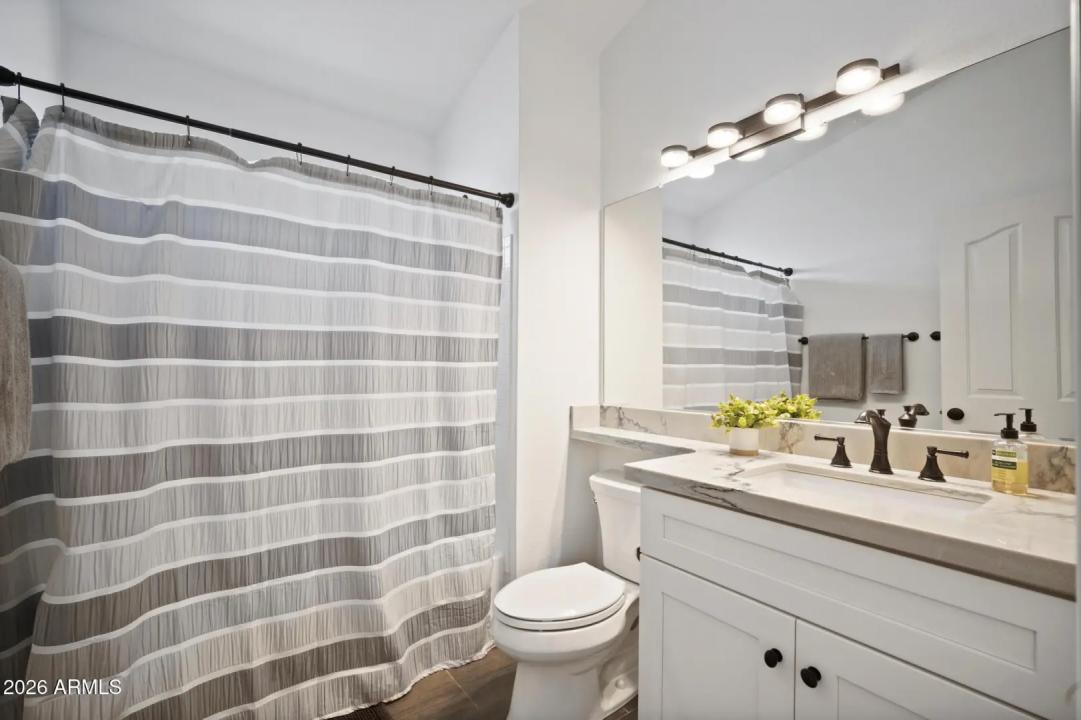 Real Estate Picture 27
