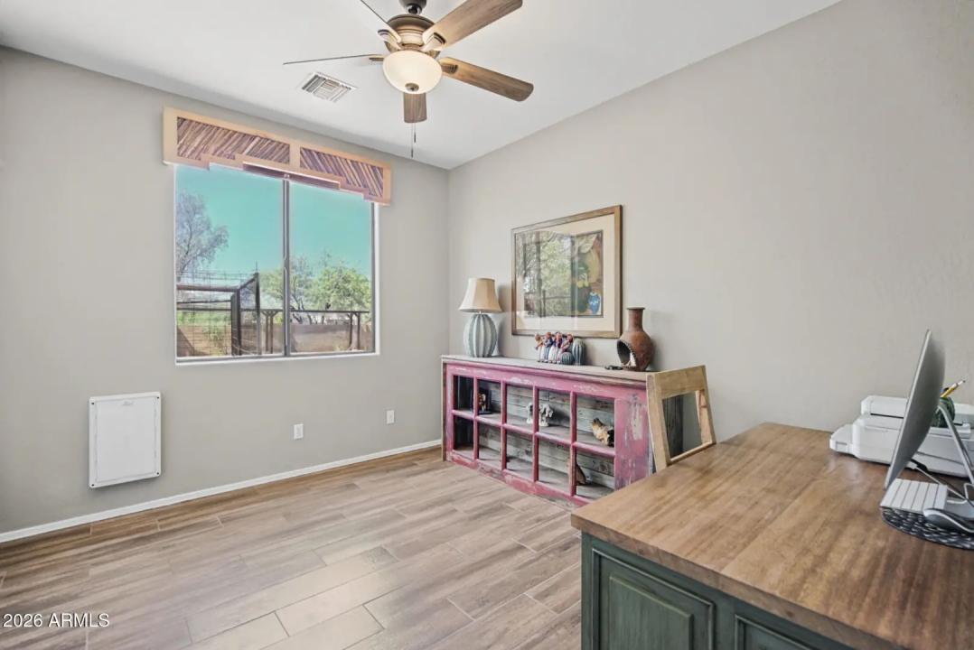 Real Estate Picture 22
