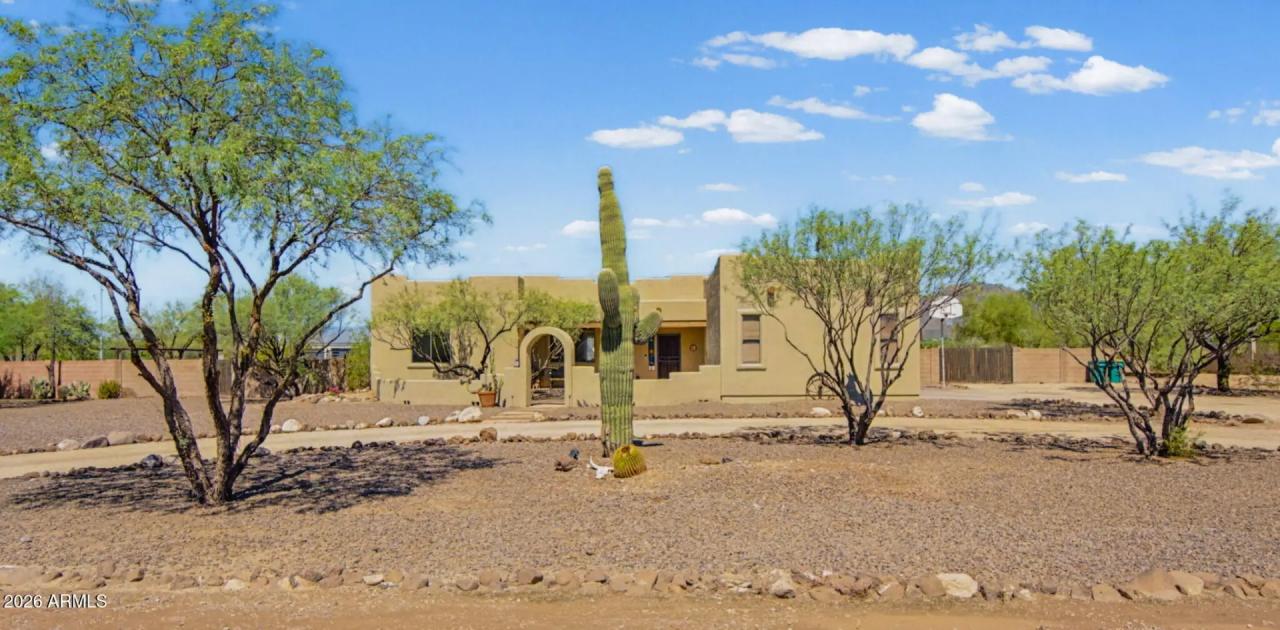 Real Estate Picture 3