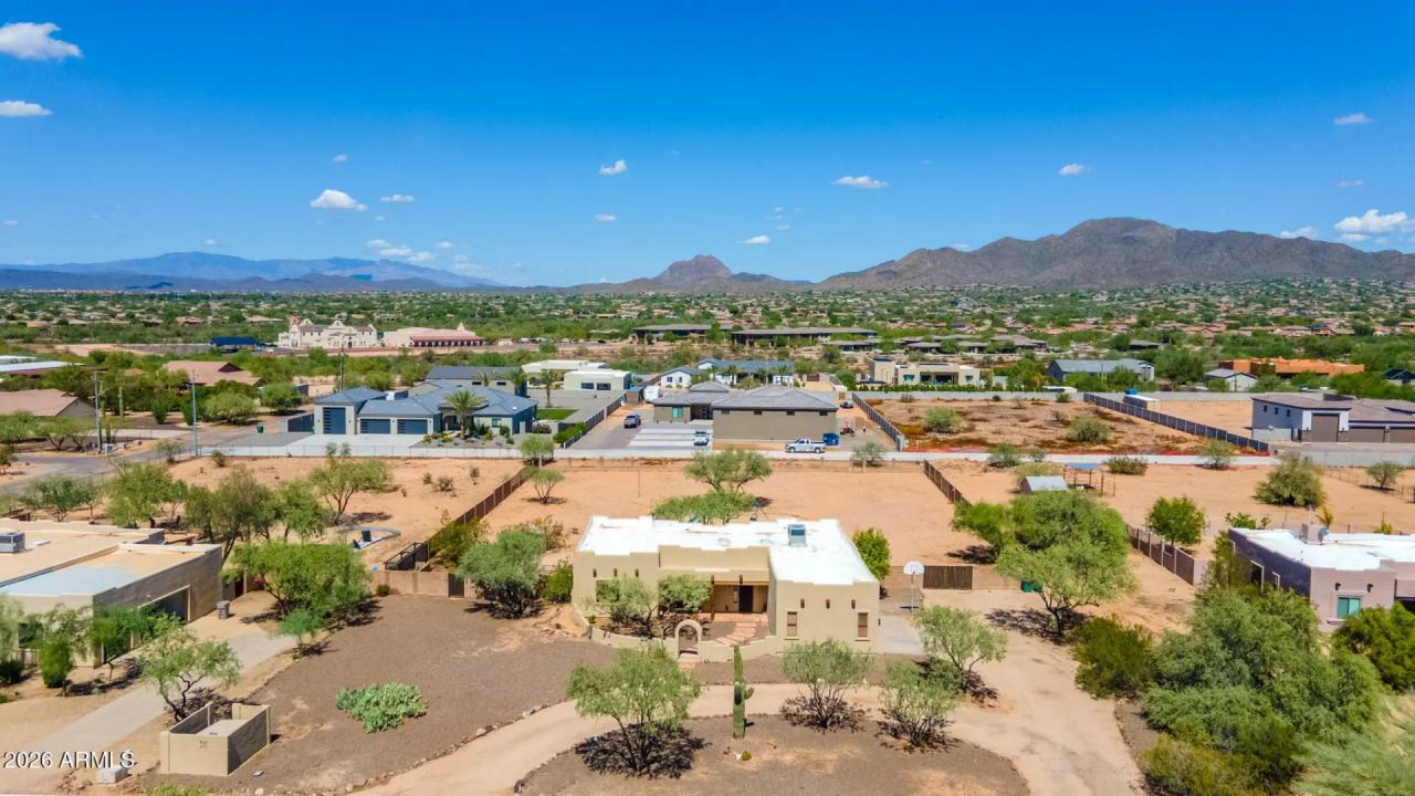 Real Estate Picture 38