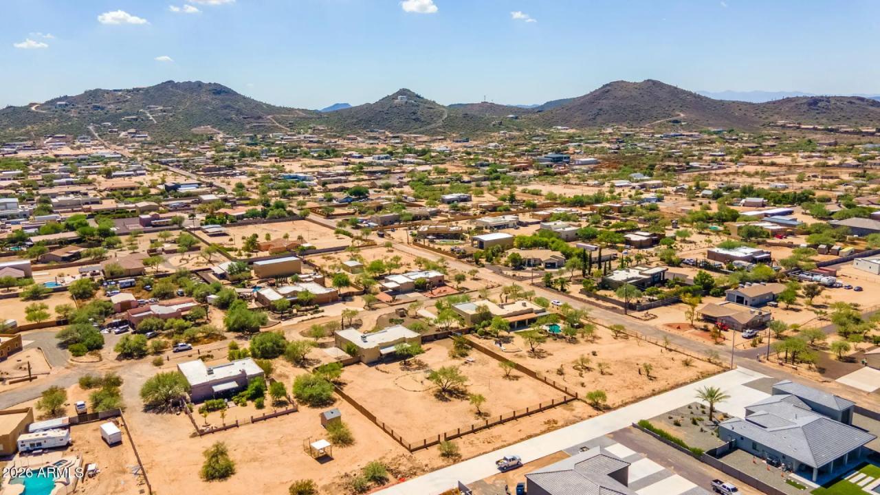 Real Estate Picture 40