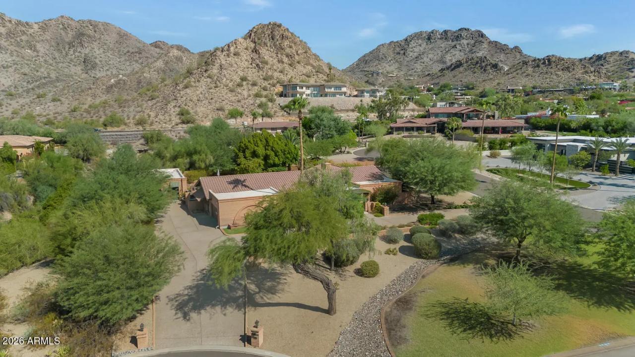 Real Estate Picture 1