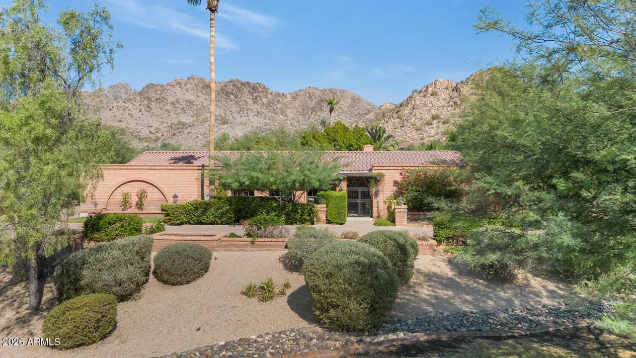 Real Estate Picture 4