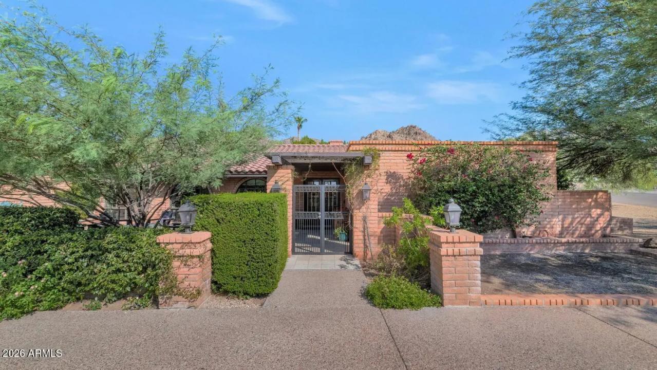 Real Estate Picture 7