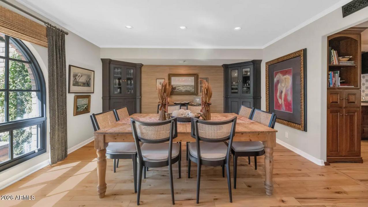 Real Estate Picture 15