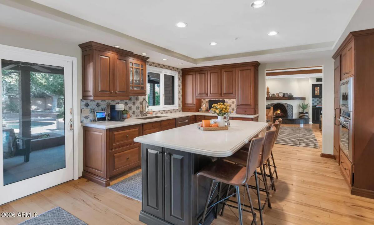 Real Estate Picture 21