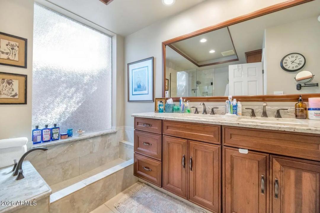 Real Estate Picture 28
