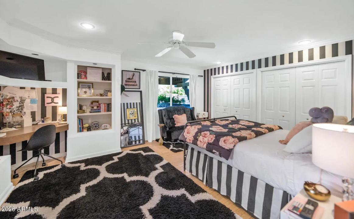 Real Estate Picture 30