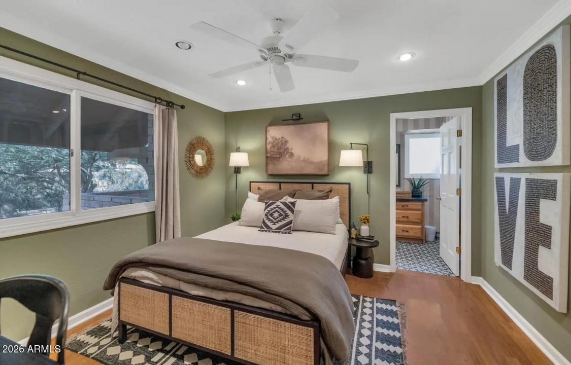Real Estate Picture 34