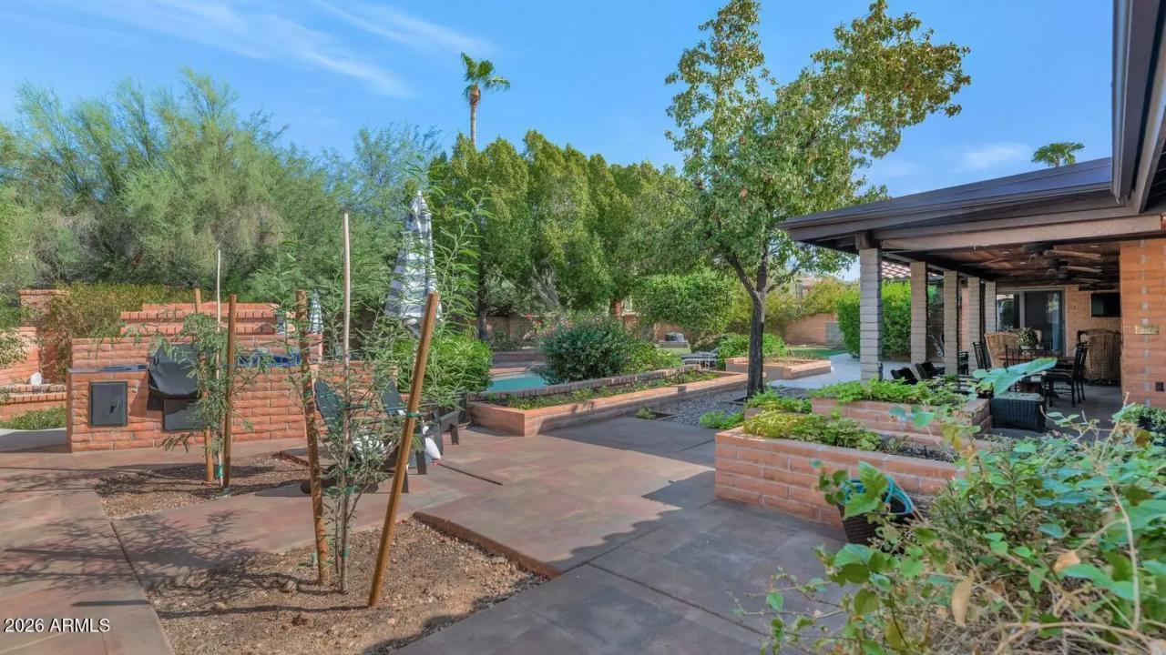 Real Estate Picture 39
