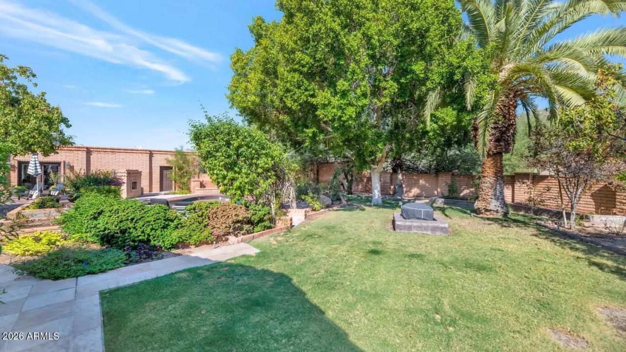 Real Estate Picture 44