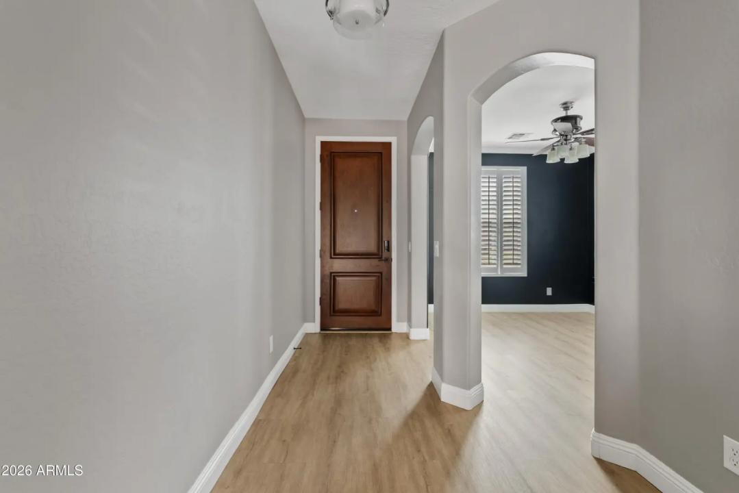 Real Estate Picture 5